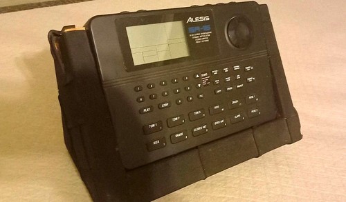 Alesis digital drum - sr-16,