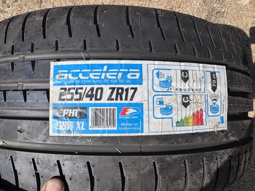 Accelera 255 r17 98w - accelera,
