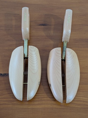 Barker wooden shoe tree - barker,