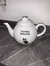 Felix Cat White Black Teapot