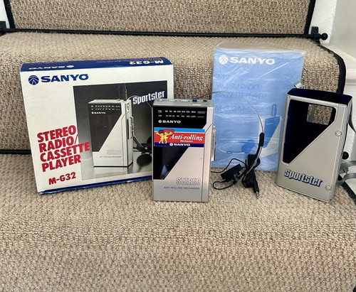 Sanyo g32 cassette radio - sanyo, cassette/radio