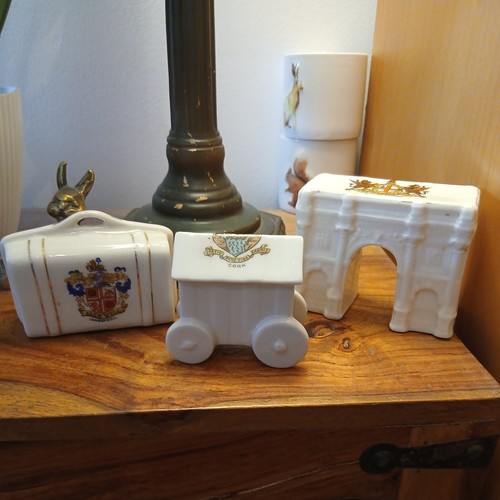 Crested ware china - ware, x3