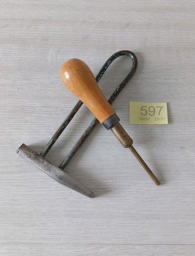 Rampin push pin tack - pin,