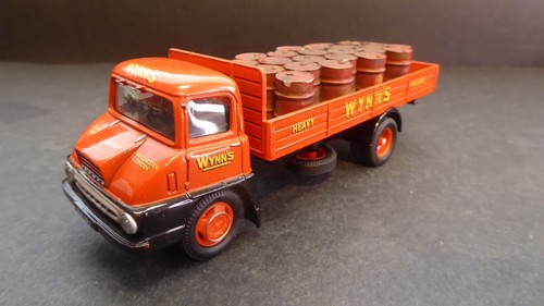 Corgi classics wynn - wynn's, ford