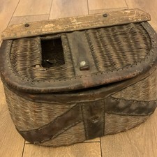 Vintage fine Wicker and old Leather Fishing Creel Basket antique fly fish 