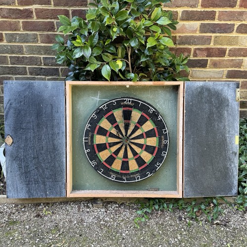 Vintage winmau dart board - winmau,