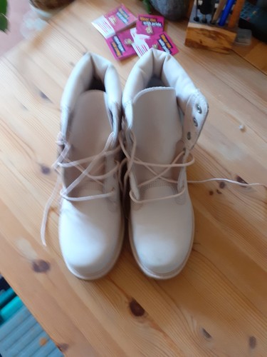 Ladies timberland boots - size, 7