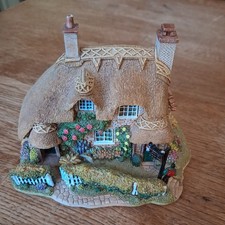 Lilliput Lane Walkers Rest