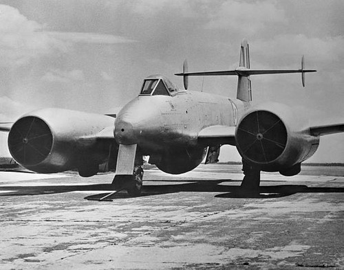 British gloster meteor jet - british,