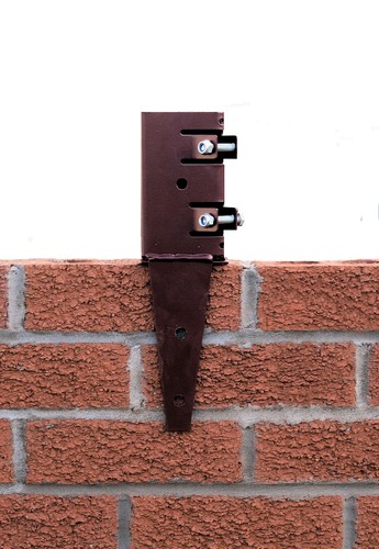 Metpost wall anchor - metpost,