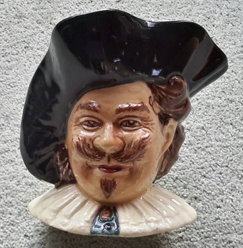 Falcon ware cavalier - cavalier, jug