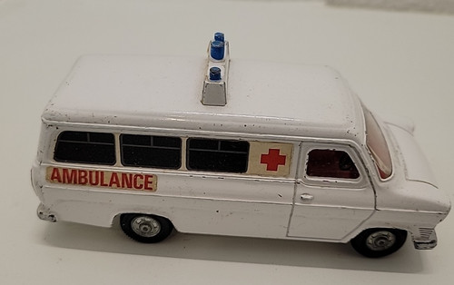 Vintage dinky toys - 274, ford