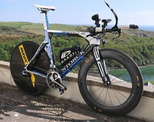Storck Aero 2 iS TT bike and