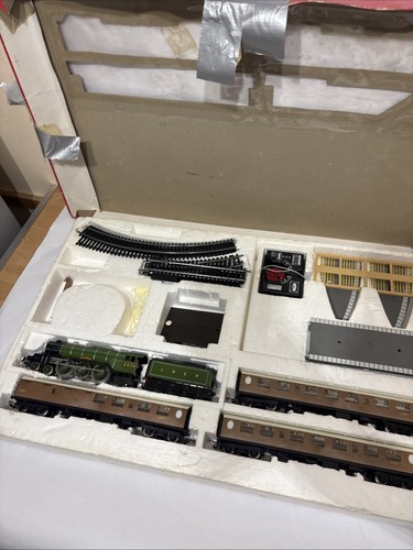 Hornby r176 flying - r176,