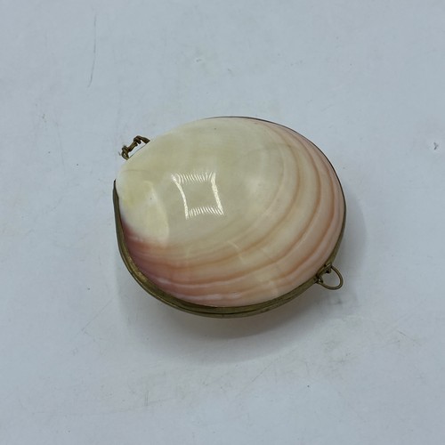 Vintage clamshell shell - vintage, &