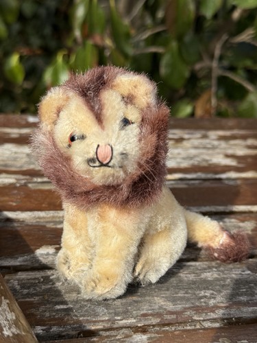 Vintage ideal teddy - bear, lion