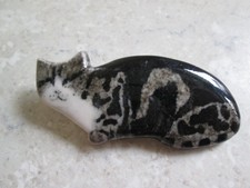BEAUTIFUL VINTAGE CERAMIC CAT BROOCH - WINSTANLEY ?