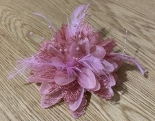 Flower Feather Bead Corsage