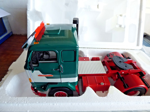 Mcg model volvo f88 4x2 - volvo,