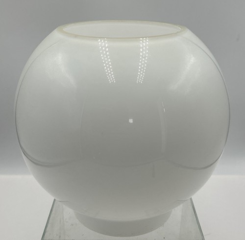Vtg white opal aladdin - white/opal, dome