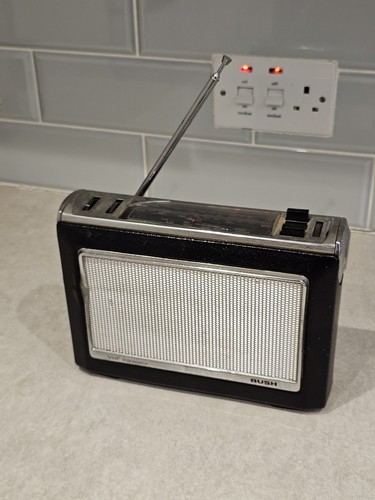 Faulty 1970s portable - faulty, vhf