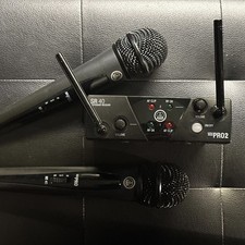 AKG WMS 40 Mini2 Dual Vocal Set Two Microphones Radio System Handheld Transmitter