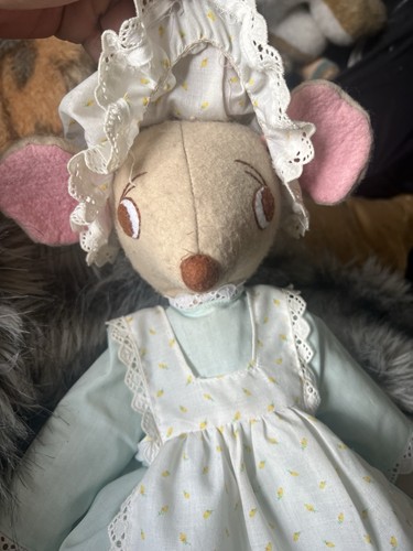 Vintage hand made cloth mouse - hand,