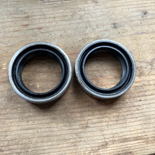 Triumph conical hub alloy - hub, fork