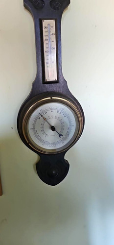 Vintage british made - british, aneroid