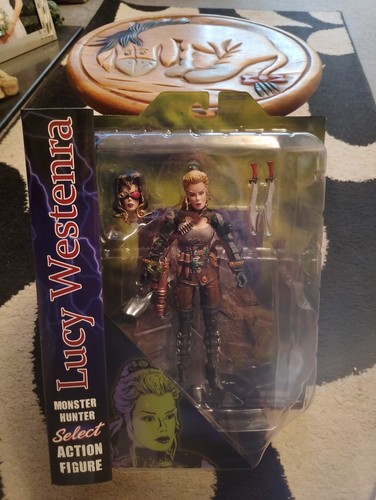 Universal monsters lucy - monsters,