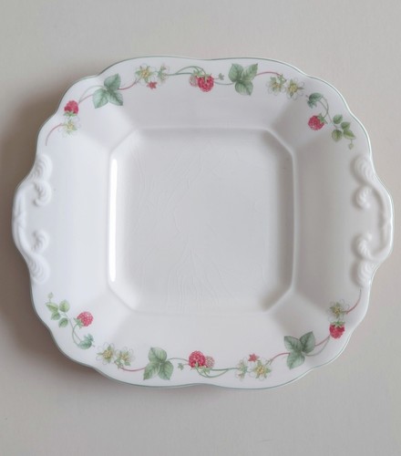 Wedgwood queen ware - queen's,