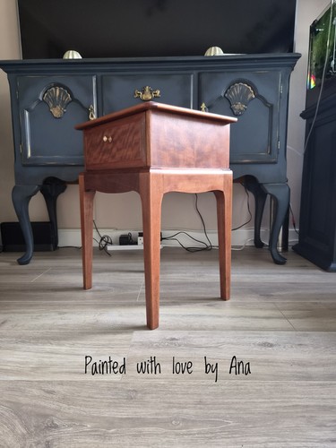 Stag minstrel leggy bedside - stag,