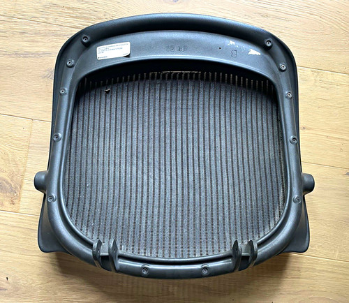 Herman miller size - herman, b