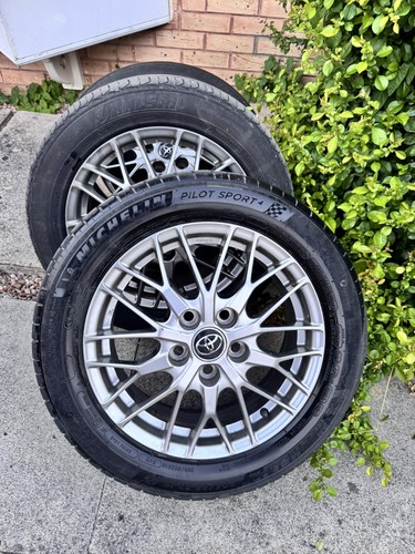 Toyota voxy genuine forged - toyota, zs