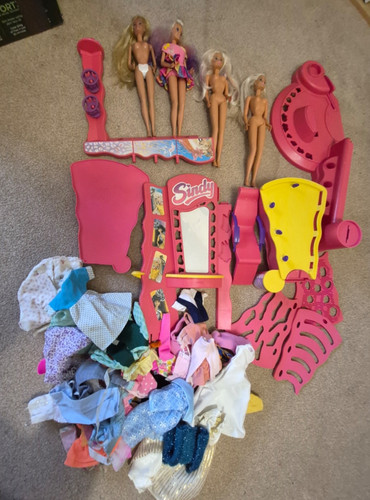 Sindy dolls vintage - sindy,