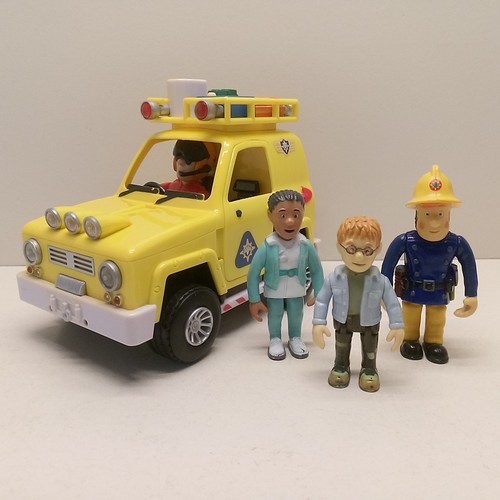 Fireman sam 4x4 rescue vehicle - sam,