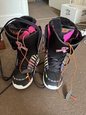 Women’s Thirty Two Snowboard Boots Size 5