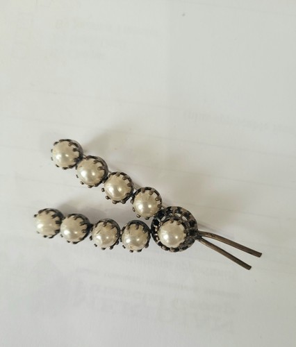 Vintage pearl brooch - pearl,