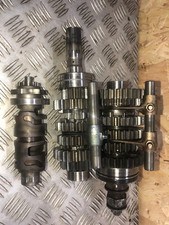 suzuki gsxr 600 k1 k2 k3