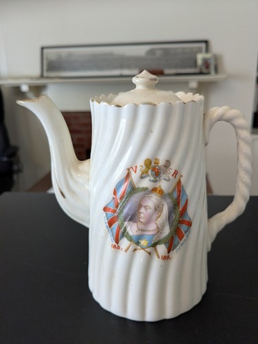 Queen victoria commemorative - queen,