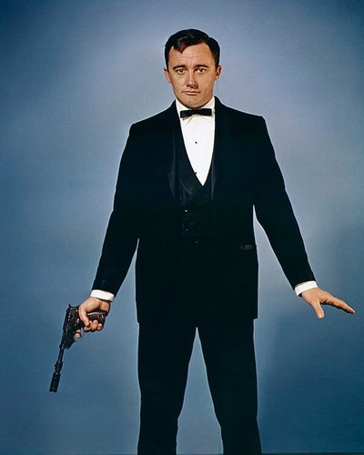 Robert vaughn holding gun - robert, with