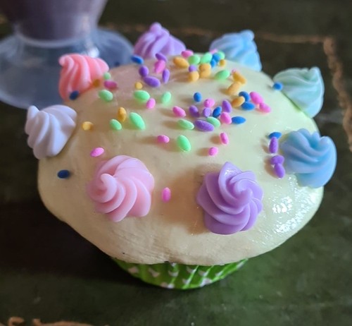 Fake bake cupcake - fake,