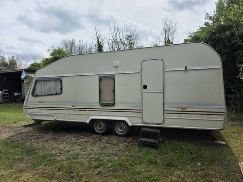 Birth 21ft caravan - birth,
