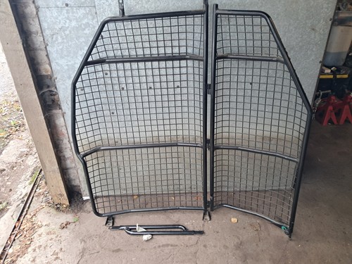 Bulk head folding cage for - head,
