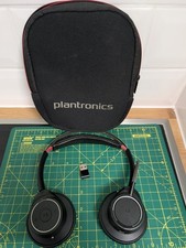 Plantronics Voyager Focus B825