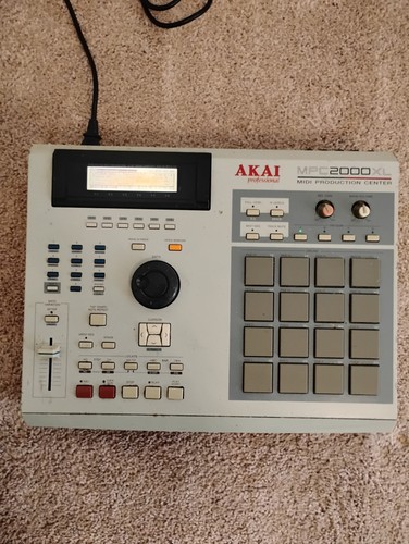 Akai mpc 2000 - akai, xl