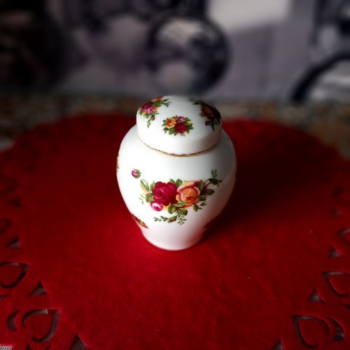 Vintage royal albert old - vintage,