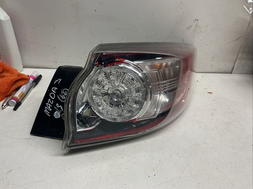 Mazda 2011 tail - 3, light