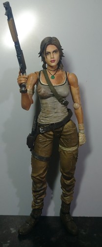 Play arts kai lara - lara, croft