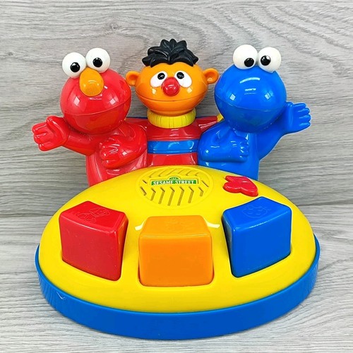 Sesame street elmo giggle - elmo's,